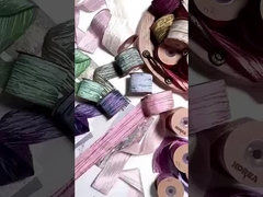 Perlenfarbiger Faltengürtel