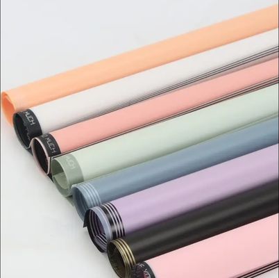 Ein guter Preis. 57*57CM gestreiftes Gold-Border-Verpackungspapier für Geschenke Online