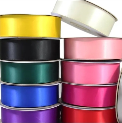 Ein guter Preis. Polyester Satinband in 7X4X1,1 cm Verpackungsgröße für Modeaccessoires Online