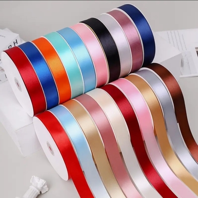 Ein guter Preis. Dekoration Satin-Band-Rolle Custom gedruckt für Doppel- und Einzelgesichts-Geschenkfolie Online
