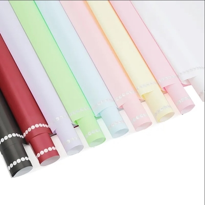 Ein guter Preis. Perlenmuster Wasserdichtes koreanisches Papier Ouya Papier Frische Blumenverpackung Papier DIY Blumenmaterial Bouquet Verpackung Papier Online