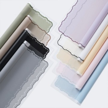 Ein guter Preis. Kleines Taschentuchpapier für Blumenverpackungen, Anti-Fruchtgellie-Film-Blumenverpackungspapiermaterial, Erdbeer-Blütenpaletten-Blumenverpackungspapier Online
