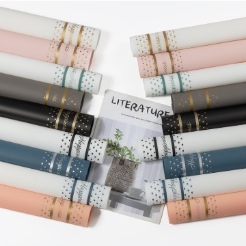 Ein guter Preis. Wasserdichtes Blumenverpackungspapier Blumenladenmaterialien kleines schönes koreanisches Papier Blumenstrauß Blumenpapier Rose Verpackungsmaterial Papier Online