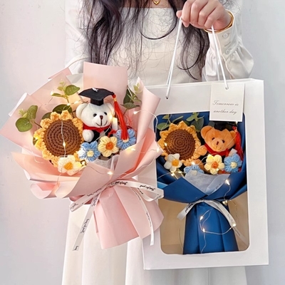 Ein guter Preis. Abschlussbär Sonnenblume Strick Bouquet Set Kreatives handgefertigtes Geschenk Garn Blumengeschenk für Lehrer Geburtstagsgeschenk Online