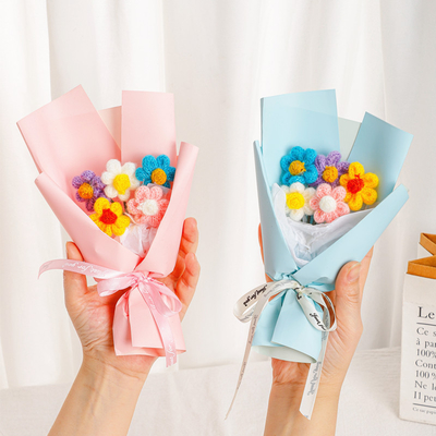 kaufen Kleiner Blütenstrauß aus Gewirn, perfektes kreatives Geschenk zum Muttertag. online manufacture