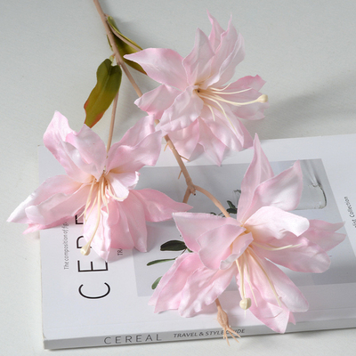 Ein guter Preis. Seidenstoff Lilie Hochzeit Wegweiser Wohnzimmer Dekoration künstliche Blume Online