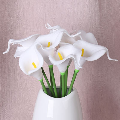 kaufen Grenzüberschreitender Großhandel mit simulierten Handgefühlen, Pu-Calla-Lilie-Blüten, künstlichen Blumen, Kunststoffblumen, Hochzeitszimmerdekoration und Ausstellungsblumen Online-Herstellung