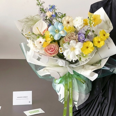 Ein guter Preis. Wasserdichte geläuterte Farbfolie, Verpackungspapier für Blumenkunst, halbtransparentes Cellophane, Kristallpapier, Verpackungsmaterial für Blumen, Glaspapier Online