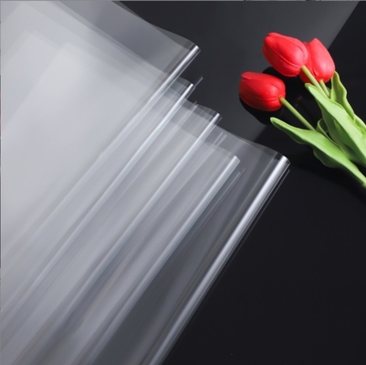 kaufen Hochtransparentes staubdichtes, wasserdichtes OPP-Zellophan-Blumeinschlagpapiermaterial, Zellophan als Basis für Blumensträuße und Zellophan für Blumenkunst online manufacture