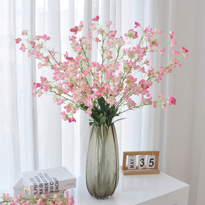 Ein guter Preis. Künstliche Glockenblüte im koreanischen Stil in InS-Stil künstliche Blume Foto-Studio-Shoot-Requisiten, künstliche Kunststoff künstliche Blume Wind Glockenblume künstliche Blume Online
