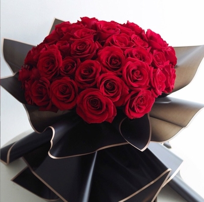 Ein guter Preis. Farbiges Blumenarrangement Blütenpalettenverpackungspapier, Blumenladen frisches Blumenmaterial, englisches Papier, wasserdichtes Verpackungsmaterial, matte Oberfläche Online