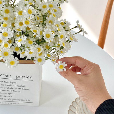 kaufen Ins Kamille Simulation Blumenbundel Daisy Fake Blumen Wohnzimmer Dekoration Tisch Blumenstrauß Fotografie Requisiten online manufacture