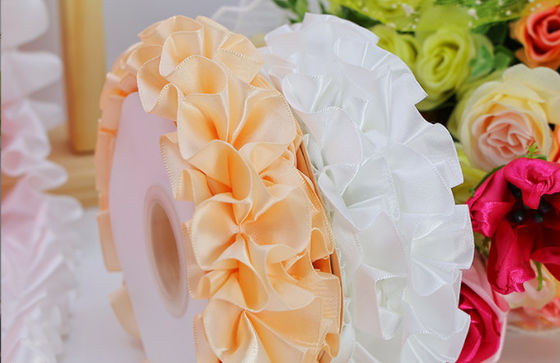 kaufen 5cm/5m Weiß gefaltete Perlen Bouquet Verpackung Band Blumenladen und Stoff Spitze Kanten Online-Herstellung