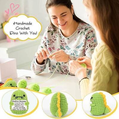 kaufen Heißer Verkauf Positive Energie Dinosaurier Kurz Plüsch Strickpuppe Emotionales Komfort Zeichentrickfilm Tier Handgefertigte Häkelornamente 31cm-50cm Online-Herstellung