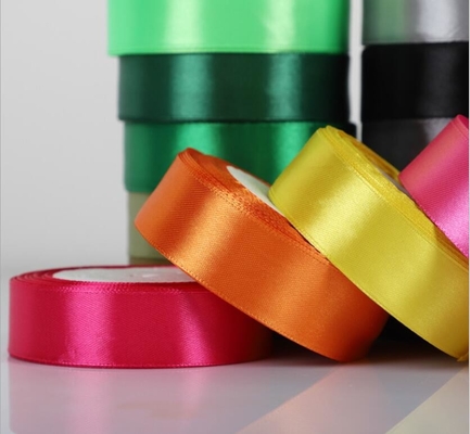 Ein guter Preis. Doppeltes mit Seiten versehenes 5cm Satin-Band Online