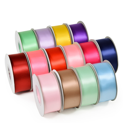 Ein guter Preis. Polyester, das Geschenk-Verpackungs-Band-multi farbiges wiederverwendbares einfaches kräuselt zu binden Online