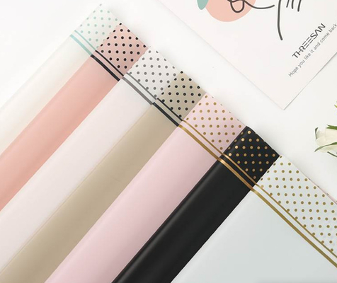 Guter Preis Hansu-Papier Welle-Punkt-Grenze Rose-Büschel-Umpackungspapier Durchsichtig Wasserdicht Online