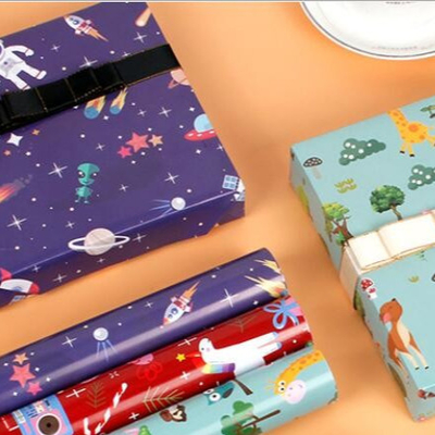Ein guter Preis. Digitale Drucktechnologie Geschenkpackung Papierroll mit mattem Oberflächenveredelung Online