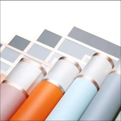 Guter Preis Goldseite Koreanische wasserdichte Blumenverpackungspapier Floristenlieferungen Farbenfrohe Verpackungspapiere Online