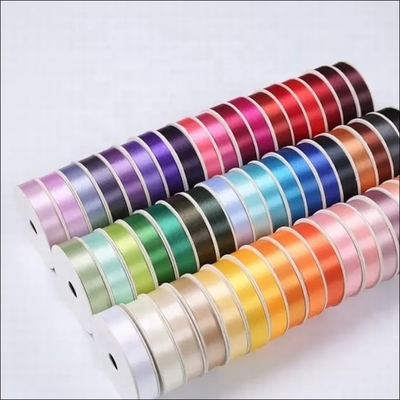 Ein guter Preis. Polyester-Dekoration Geschenkband Satin 10mm 100mm Custom Roll für die Verpackung Weihnachten Online