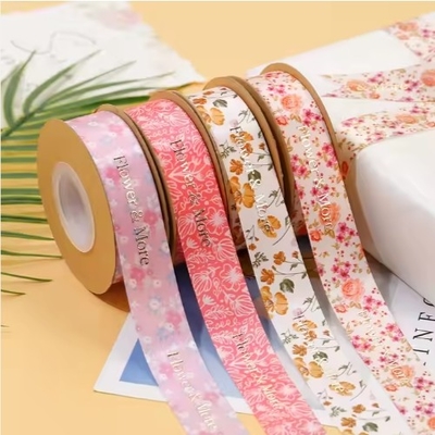 Ein guter Preis. Polyester Geschenkverpackungsband Custom Print Satinband für umweltfreundliche Blumenstrauß Online