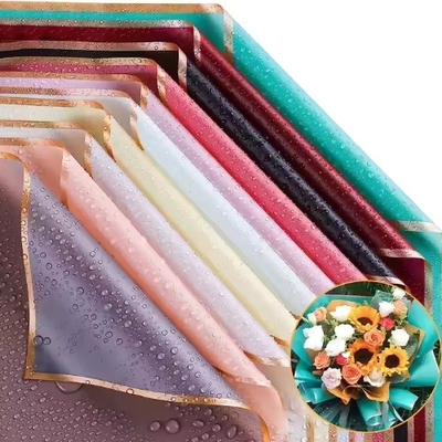 Ein guter Preis. Farbenfrohe, wasserdichte, goldene Bogenblumenverpackungspapier für Blumensträuße 58*58cm Online