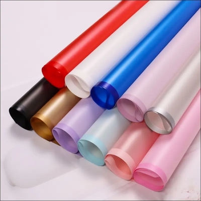 Ein guter Preis. Wasserdichtes Blumenpapier in 16 Farben für Blumenverpackungen Online