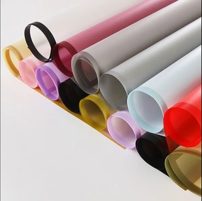 Guter Preis Blütenverpackungspapier Farbe Kunststoff Blütenverpackung Matte Kante Wasserdicht Online