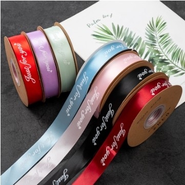 Ein guter Preis. Anpassen 10mm Dekoration Geschenk Blumenverpackung Kuchenband Englisch Buchstaben Bouquet Polyesterband Online