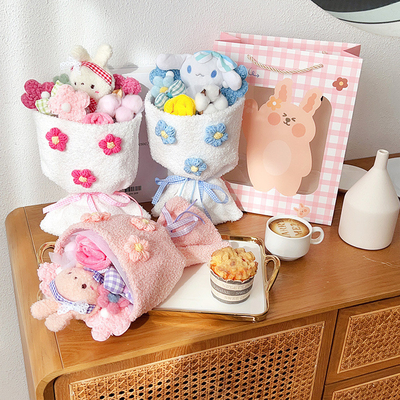 Ein guter Preis. Blumen und Kaninchen Plüssig-Spielzeug-Abschluss-Bouquet perfekt Qixi Valentinstag Geschenk Set Online