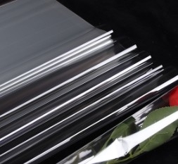Ein guter Preis. Dicke, transparente, wasserdichte Glaspapierblumenverpackungspapier Online
