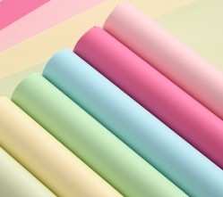 Ein guter Preis. Neue Verdickung aus Kuhhaut in Form von Bouquet-Verpackungspapier Online