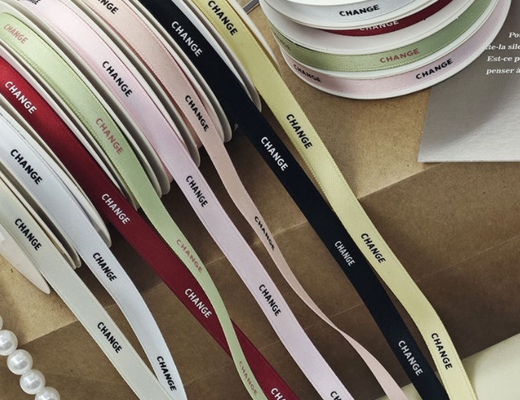 Ein guter Preis. Xi Hua Spiegel Englisches Band Matte hochwertige Milch Seide Satin Band Blumen Verpackungsmaterial Geschenkbox Handgefertigt DIY Material Online
