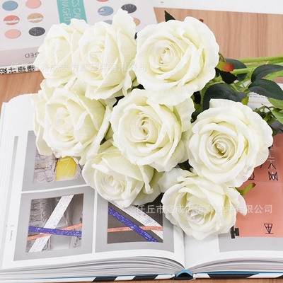 Ein guter Preis. Simulierter Rosenstrauß, Seidenblume, Kunststoffblume, Fälschblume, Einzweige Wohnzimmerdekoration, getrocknete Blume, Esstischdekoration, Hochzeitsrotblumenkunst Online