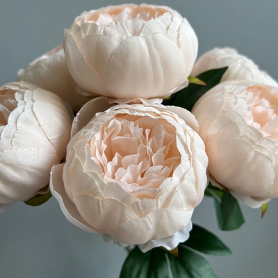 Ein guter Preis. 7-köpfige Kerne Pfingst Simulation Bouquet Hochzeit Blume Material Pfingst Pfingst Hochzeitssaal Simulation Blume Online