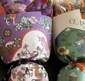 Ein guter Preis. Klassischer Palast-Stil Bilderblumenarrangement Blütenverpackungspapier Online