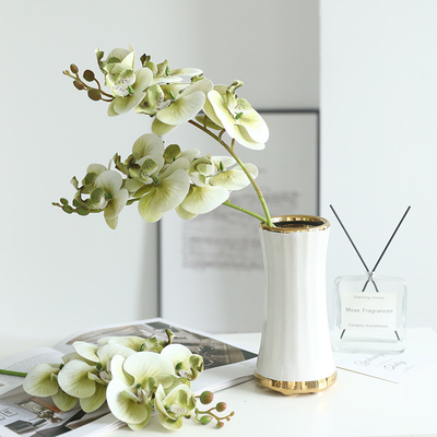 Eine frische und elegante 3D-gedruckte 7-köpfige Film Phalaenopsis künstliche Blume, Licht Luxus-Haus Wohnzimmer und Esstisch Blumenarrangement künstliche Blume