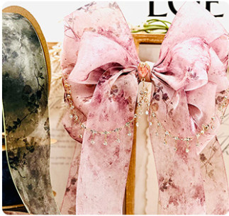 Altes Stil, eine aus Pflaumenblüten gefärbte Seide, handgefertigte Haarzubehör, dekorative Hanfu-Materialien, Blumenbündel, dekorative Bänder
