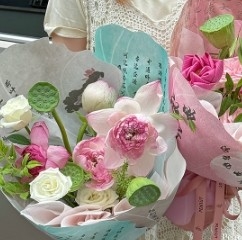 Ein guter Preis. Gradient Lotus Tinte Chinesischer Stil Kuhhaut Blütenverpackungspapier für Bouquet Verpackungspapier Online