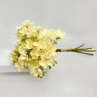 Ein guter Preis. Falsche Jasminblume Außenhandelssimulation Blume Schlafzimmer Blumenarrangement Wohnzimmer Kleines Jasmin Seidenblume Blumenstraußengrenze künstliche Blume Online