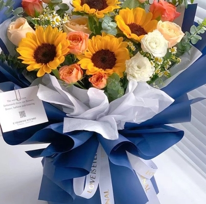 Ein guter Preis. Großhandelspapier für Blumenverpackungen, einfarbiges Papier, Fenghua-Papier, wasserdichtes, weiches Licht, Ouya-Papier, Blumenverpackungen und Verpackungsmaterialien Online