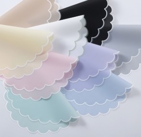 Ein guter Preis. 56*56cm Fashion Cloud Jelly Film Floral Flower Wrapping Paper for Waterproof Protection Online