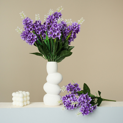 Simulieren Sie 5-köpfige Hyazinth Lavendel Blumenstrauß, Außenblumenarrangement, Hochzeitssaal, Wegweiser, Heimdekoration, Blumenarrangement