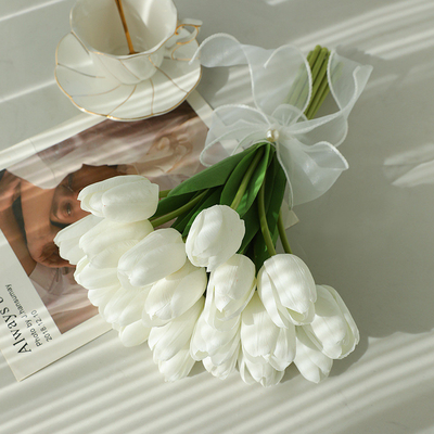 Tulpensträuße, falsche Blumen, Simulationen von Blumen, Wohnzimmerdekoration, Blumenarrangements, Seidenblumen, Kunststoffblumen, Esstischblumen, Blumenarrangements