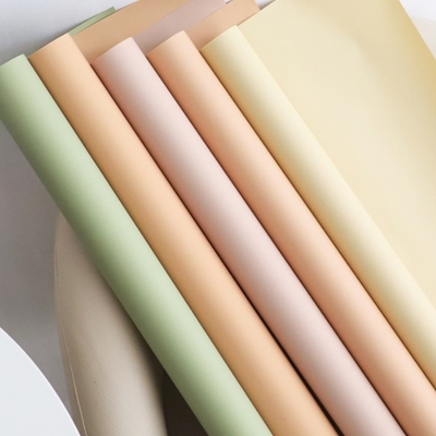 Ein guter Preis. Erste Liebe Massivfarbige Papierrolle Blumenstrauß Verpackungspapier, wasserdichtes Blumenkunstverpackungspapier, einfarbiges Papier Blumenladen Verpackungsmaterial Online