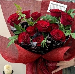 Ein guter Preis. 30-45 Tage Lieferzeit Leinenmaschen Wasserdichtes Blumenverpackungspapier für Spezialpapier Online