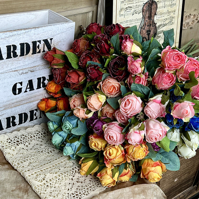 Ein guter Preis. 7 kleine Schneeflocken, Rosen, Kunstblumen, Simulierter Blumenstrauß, Handgemachte Blumen, Hochzeitsblumen, Künstliche Seidenblumen, Hochzeitsbodenarrangement Online