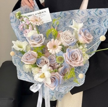 Ein guter Preis. Bouquet Packing Paper Floral Art Flower Packaging Paper from the Blooming Flower Era Shipping Time 30-45 Days Online