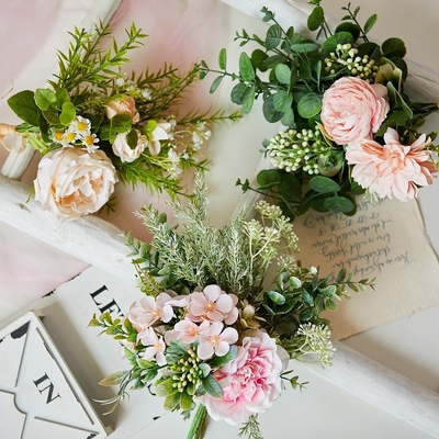 Ein guter Preis. Flasche mit simuliertem Blumenblumen, handgebundener Blumentafel, Bündel mit gefälschten Blumen, Fotorequisiten, grenzüberschreitend verkaufte Seidenblumen Online