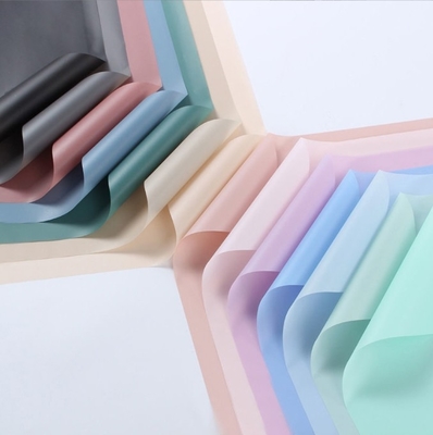 Ein guter Preis. Blumenverpackungspapier Matt Wasserdicht Halbtransparentes Blumenverpackungsmaterial in vielen Farben Online